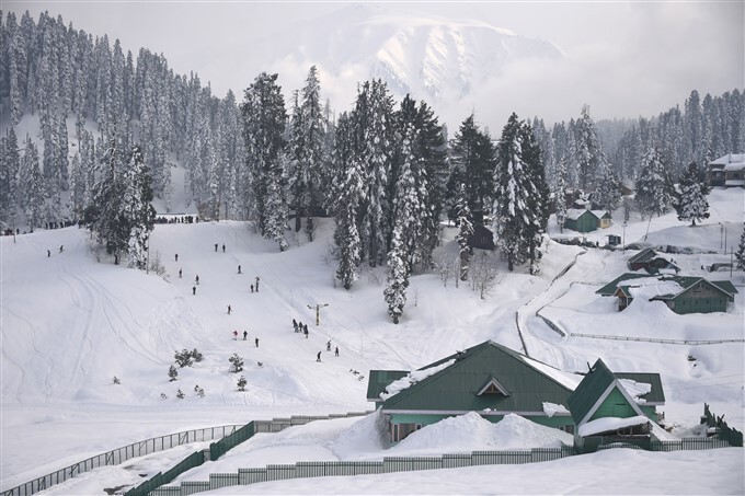 Snowfall In Jammu and Kashmir And Leh