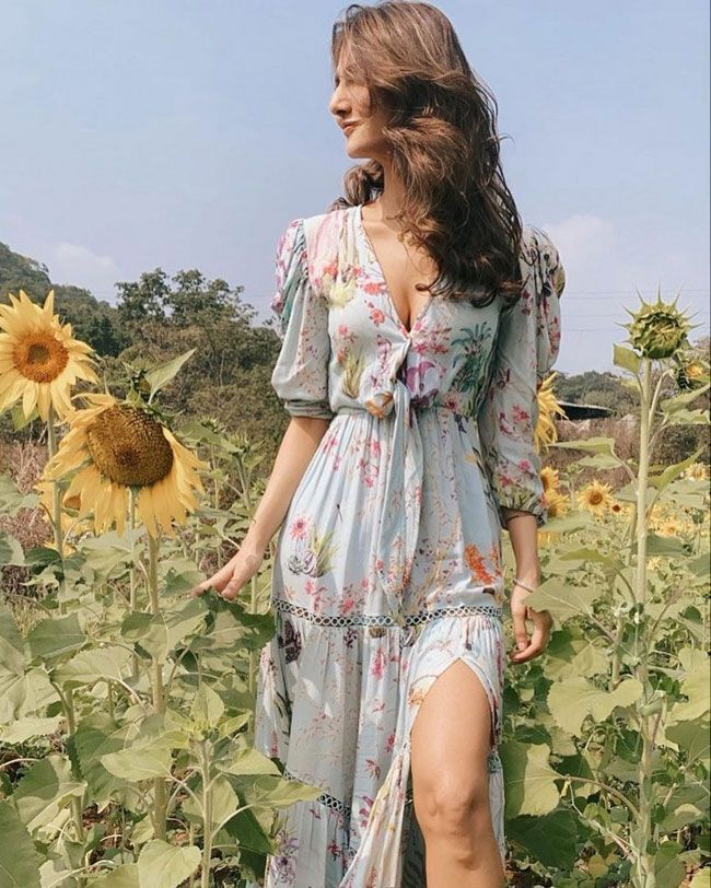 ഹോട്ട് ലുക്കില്‍ വാണി കപൂര്‍-ചിത്രങ്ങള്‍ കാണാം