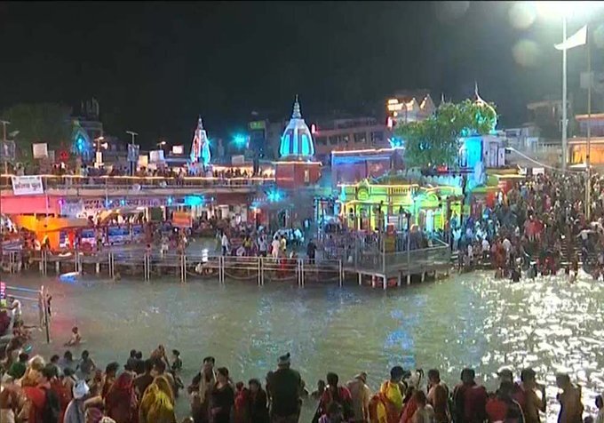 ഭക്തിസാന്ദ്രമായി ഹാരിദ്വാർ; കുംഭമേളയിൽ നിന്നുമുള്ള ചിത്രങ്ങൾ