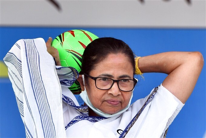 പശ്ചിമ ബംഗാളില്‍ തെരഞ്ഞെടുപ്പ് പ്രചരണം തുടരുന്നു, മമതാ ബാനര്‍ജിയുടെ പ്രചാരണ ചിത്രങ്ങള്‍ കാണാം