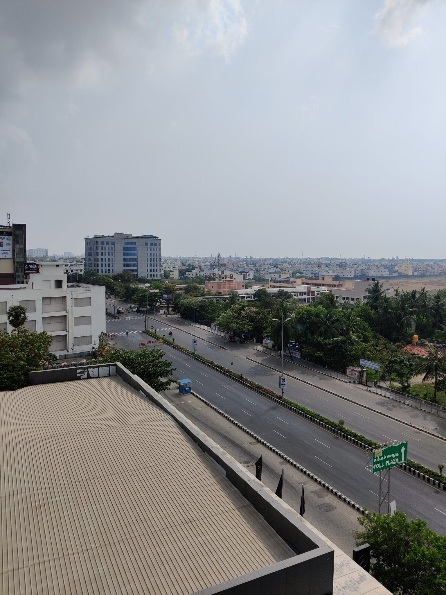 തമിഴ്‌നാട്ടില്‍ കര്‍ശന നിയന്ത്രണം, ലോക്ക്ഡൗണിന് സമാനമായ സ്ഥിതി, ചിത്രങ്ങള്‍ കാണാം