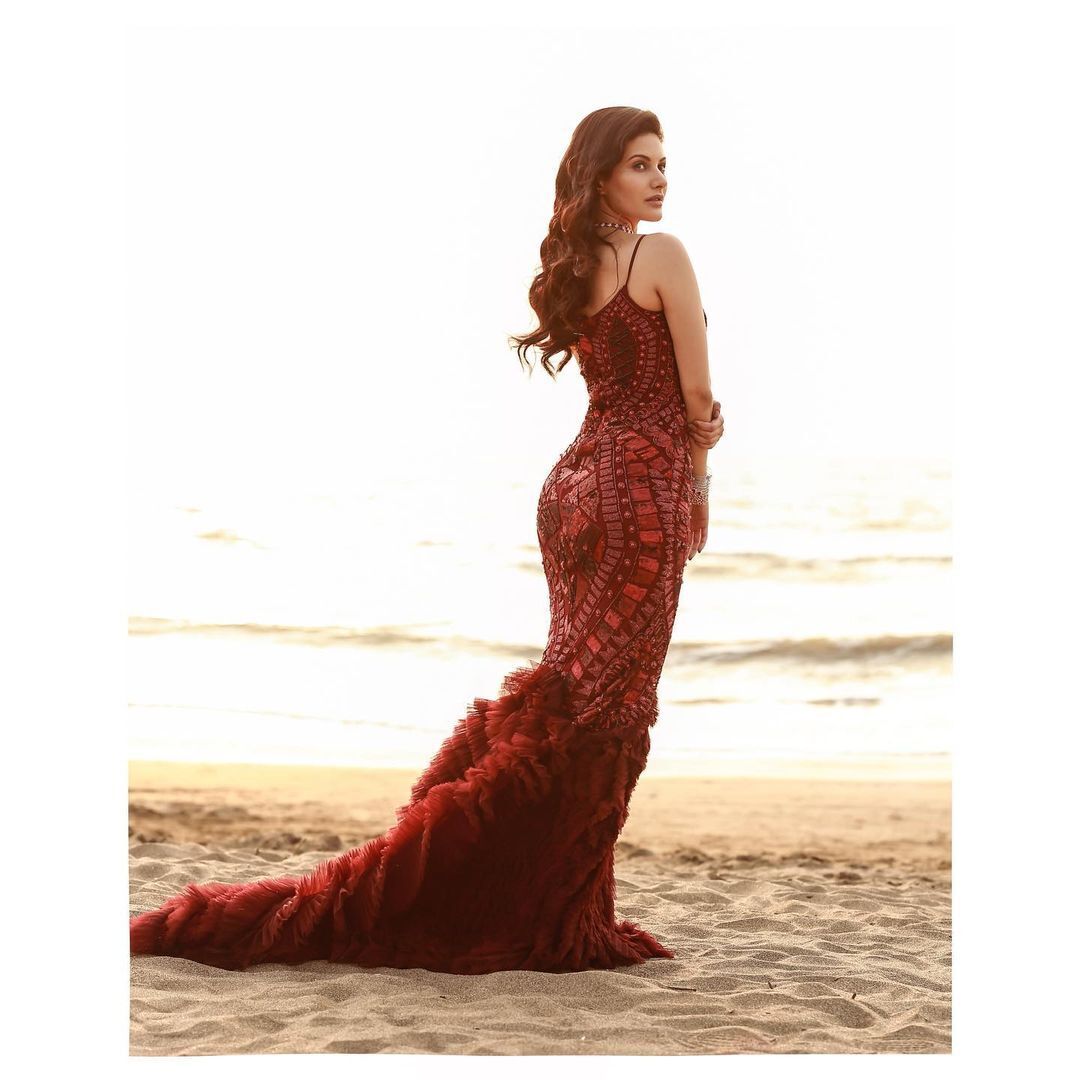 നടി അമിറ ദസ്തറിന്റെ ഏറ്റവും പുതിയ ചിത്രങ്ങള്‍