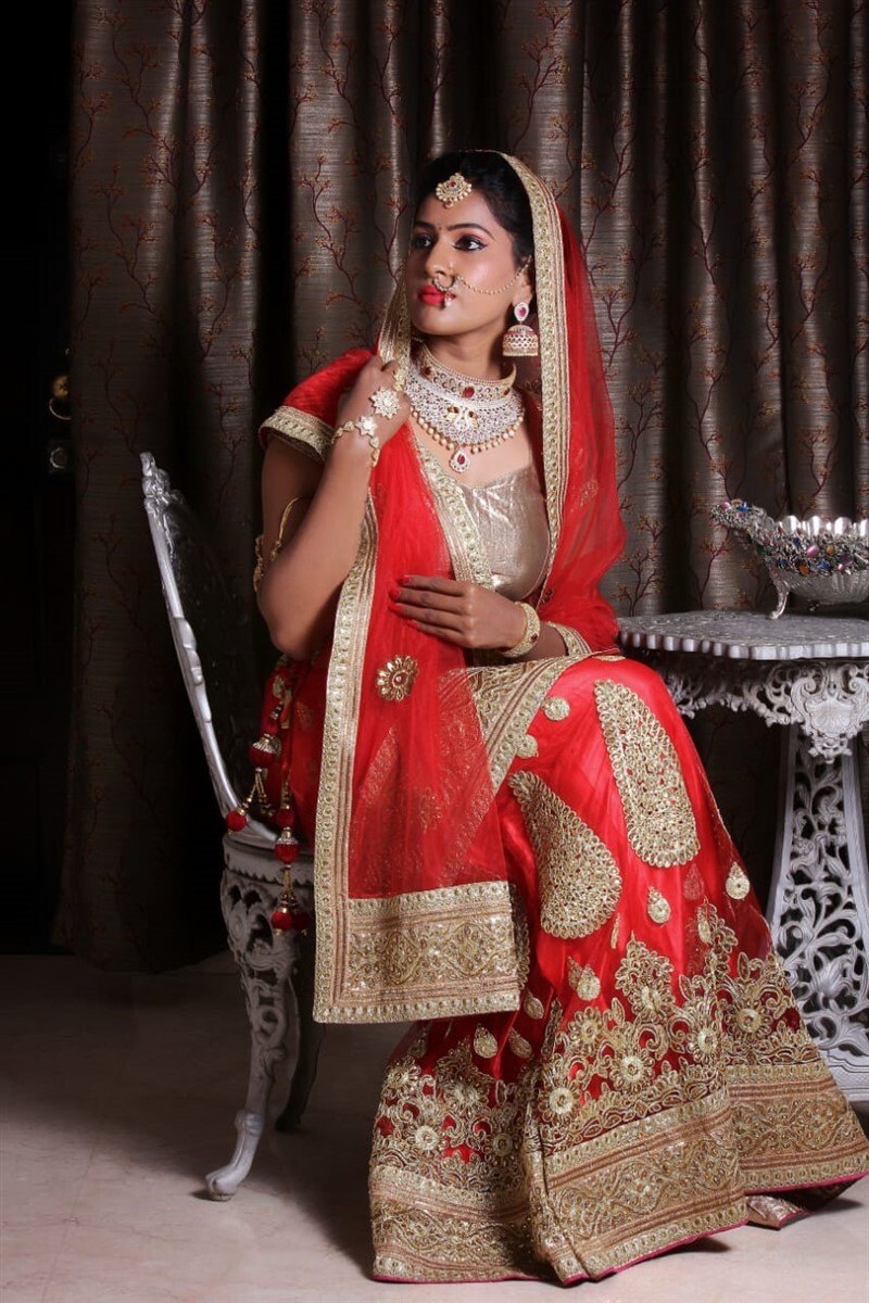 ഒരേ സമയം രാജകുമാരിയെ പോലെയും ഗ്ലാമറസായിട്ടും നിത്യ രാജ്, ചിത്രങ്ങള്‍ സോഷ്യല്‍ മീഡിയയില്‍ വൈറല്‍