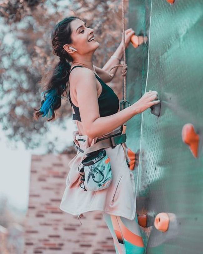 പായൽ രാജ്പുതിൻ്റെ ഏറ്റവും പുതിയ ചിത്രങ്ങൾ കാണാം