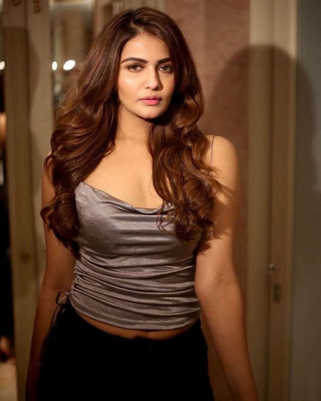 ആര്‍ഥി വെങ്കിടേഷിന്റെ ആകര്‍ഷകമായ ചിത്രങ്ങള്‍ കാണാം