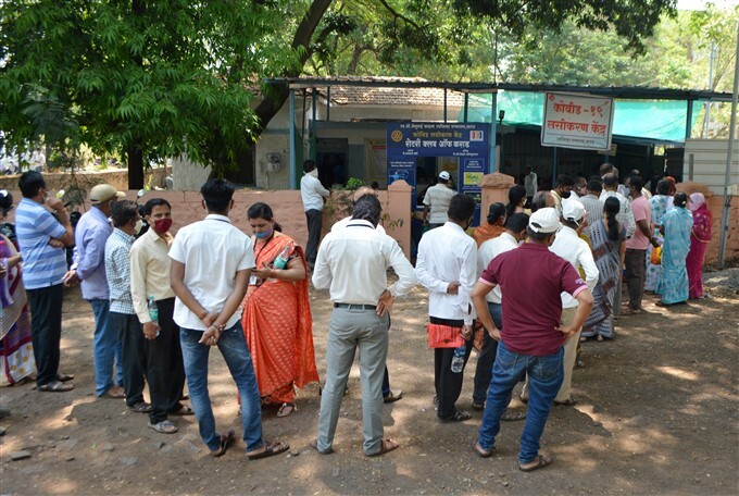 3rd phase COVID-19 vaccine across India, 19/04/2021