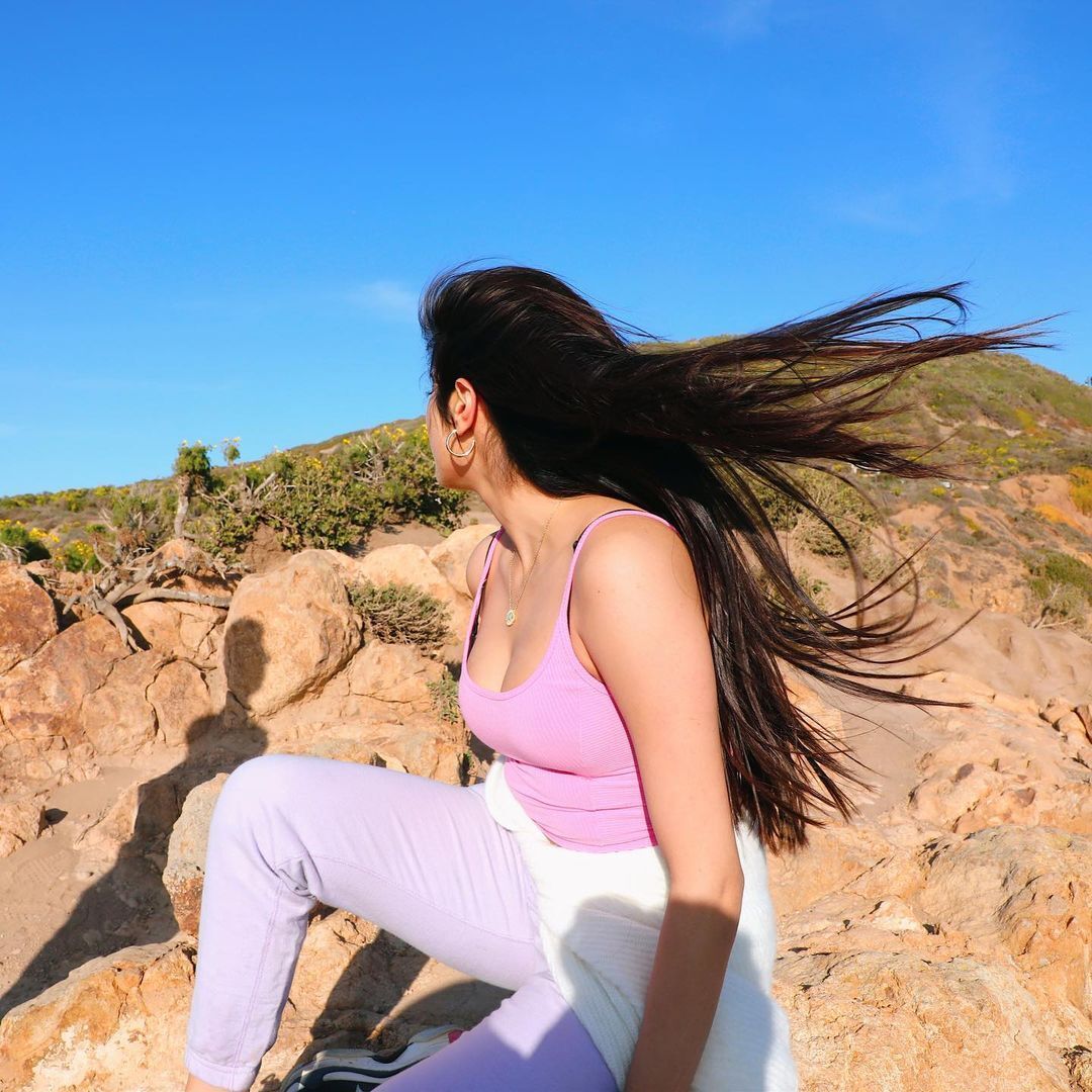 കൂളായി ജാൻവി കപൂർ, ലേറ്റസ്റ്റ് ചിത്രങ്ങൾ കാണാം