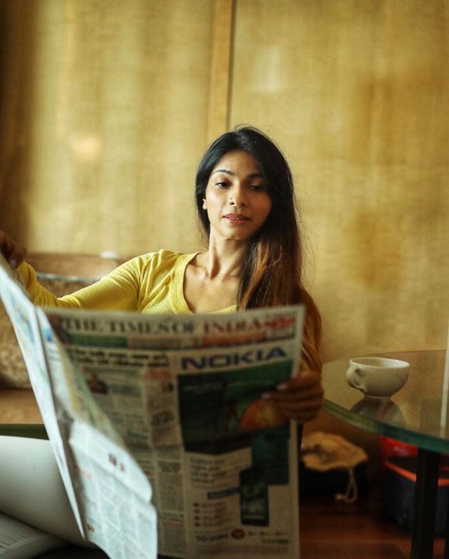 മഞ്ഞയിൽ സുന്ദരിയായി തനിഷ മുഖർജി..നടിയുടെ  പുതിയ ചിത്രങ്ങൾ കാണാം