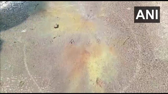 Bomb hurled near Mahajati Sadan Auditorium in Kolkata