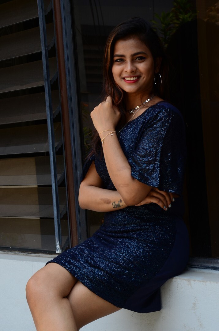 ക്യൂട്ട് ലുക്കില്‍ ഗ്ലാമറസായി കിയ; സോഷ്യല്‍ മീഡിയ ഏറ്റെടുത്ത് ചിത്രങ്ങള്‍