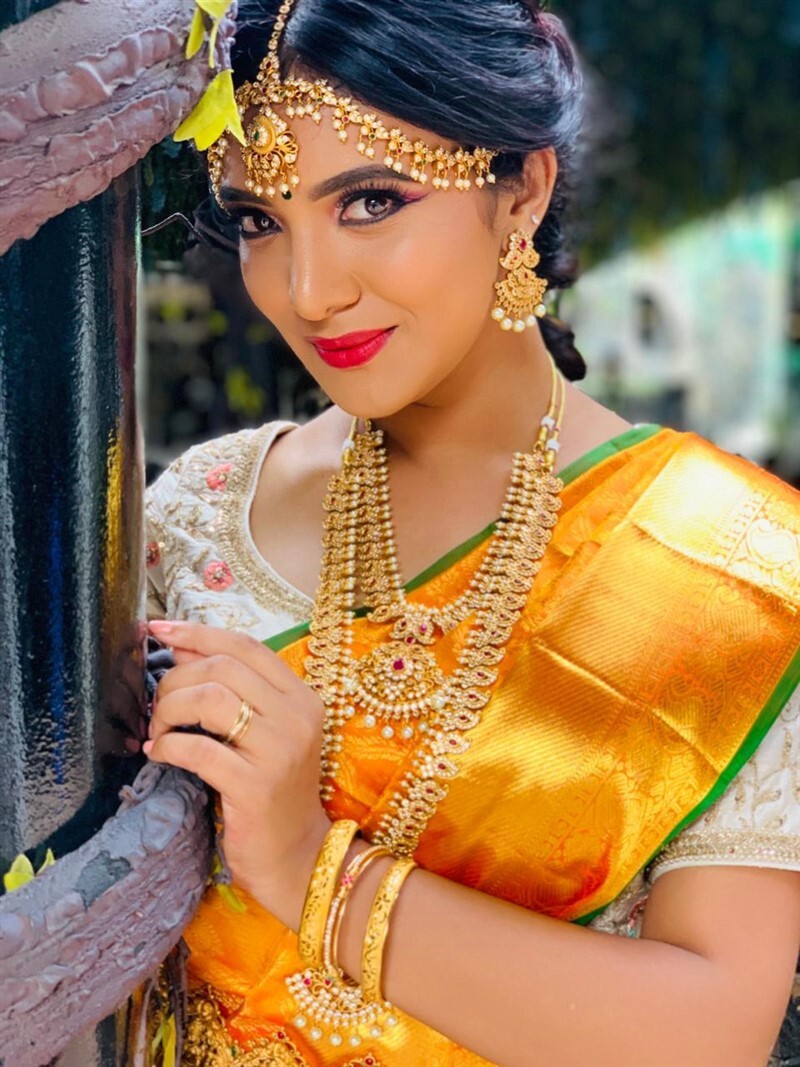 ഹോട്ട് ലുക്കിൽ സനിഹ യാദവ്, പുതിയ ചിത്രങ്ങളേറ്റെടുത്ത് ആരാധകർ