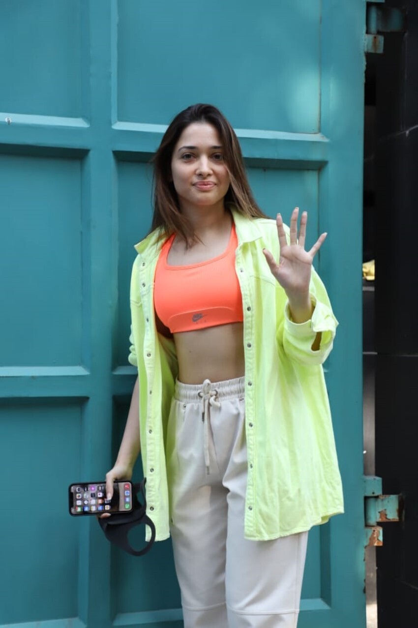 കാഷ്വൽ ലുക്കിൽ തമന്ന ഭാട്ടിയ, ചിത്രങ്ങൾ കാണാം