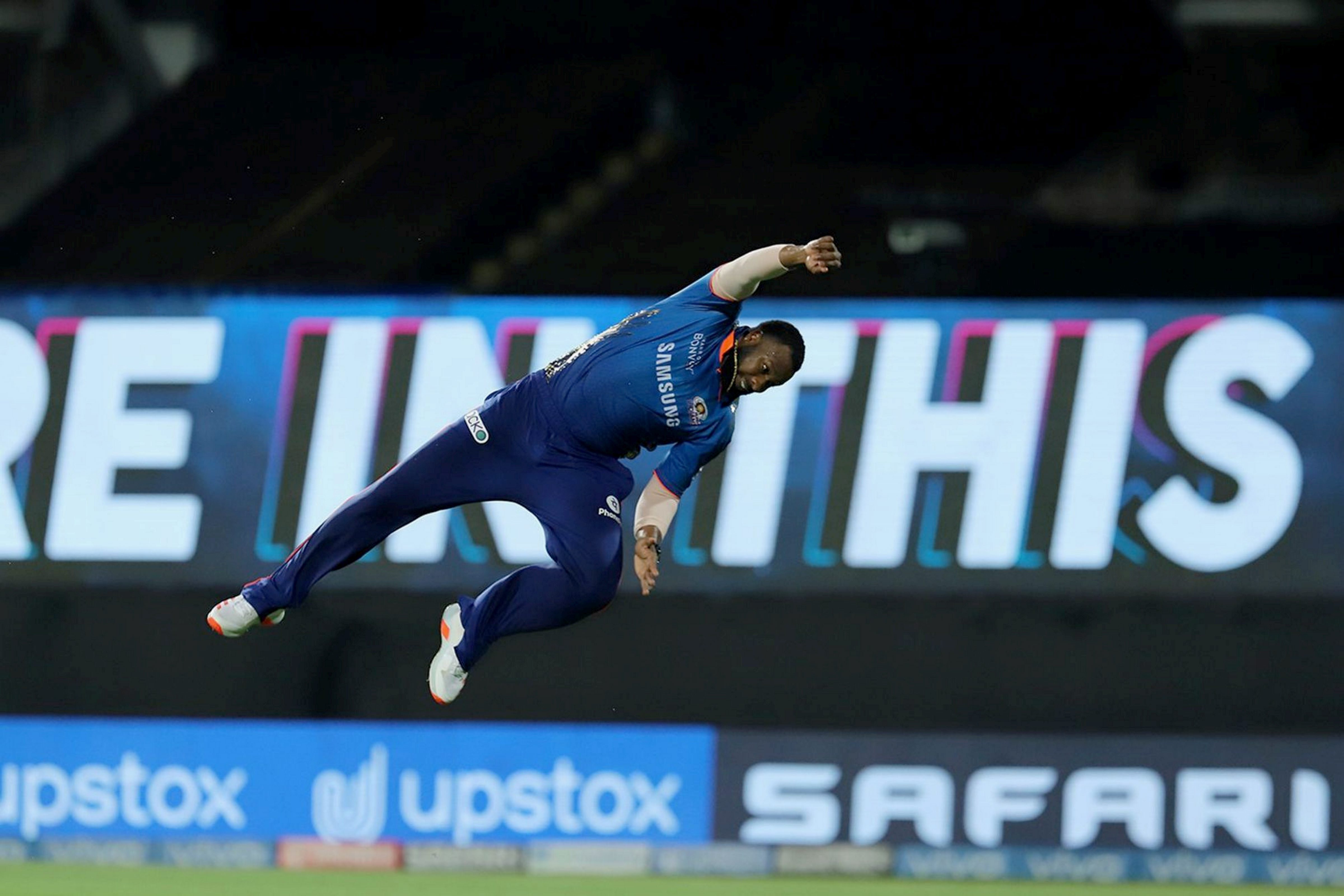 വീണ്ടും മുംബൈ, മൂന്നാം തോൽവി വഴങ്ങി ഹൈദരാബാദ്, ചിത്രങ്ങൾ  കാണാം