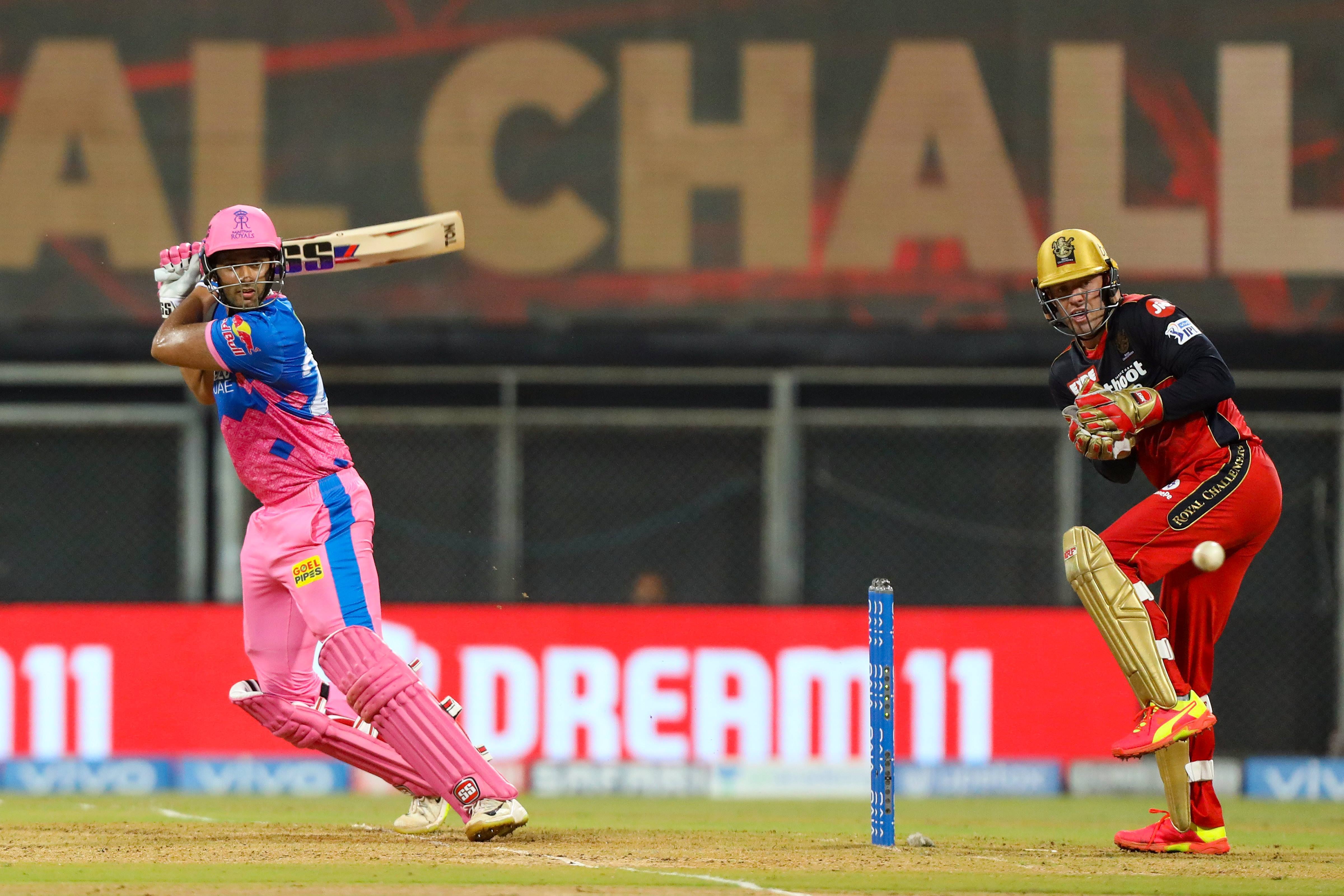 ആഞ്ഞടിച്ച് ദേവ്ദത്ത്, പിടിച്ചു നിർത്താനാവാതെ സഞ്ജു... കോലിപ്പടയ്ക് ഇത് സിംപിള്‍, ചിത്രങ്ങള്‍ കാണാം