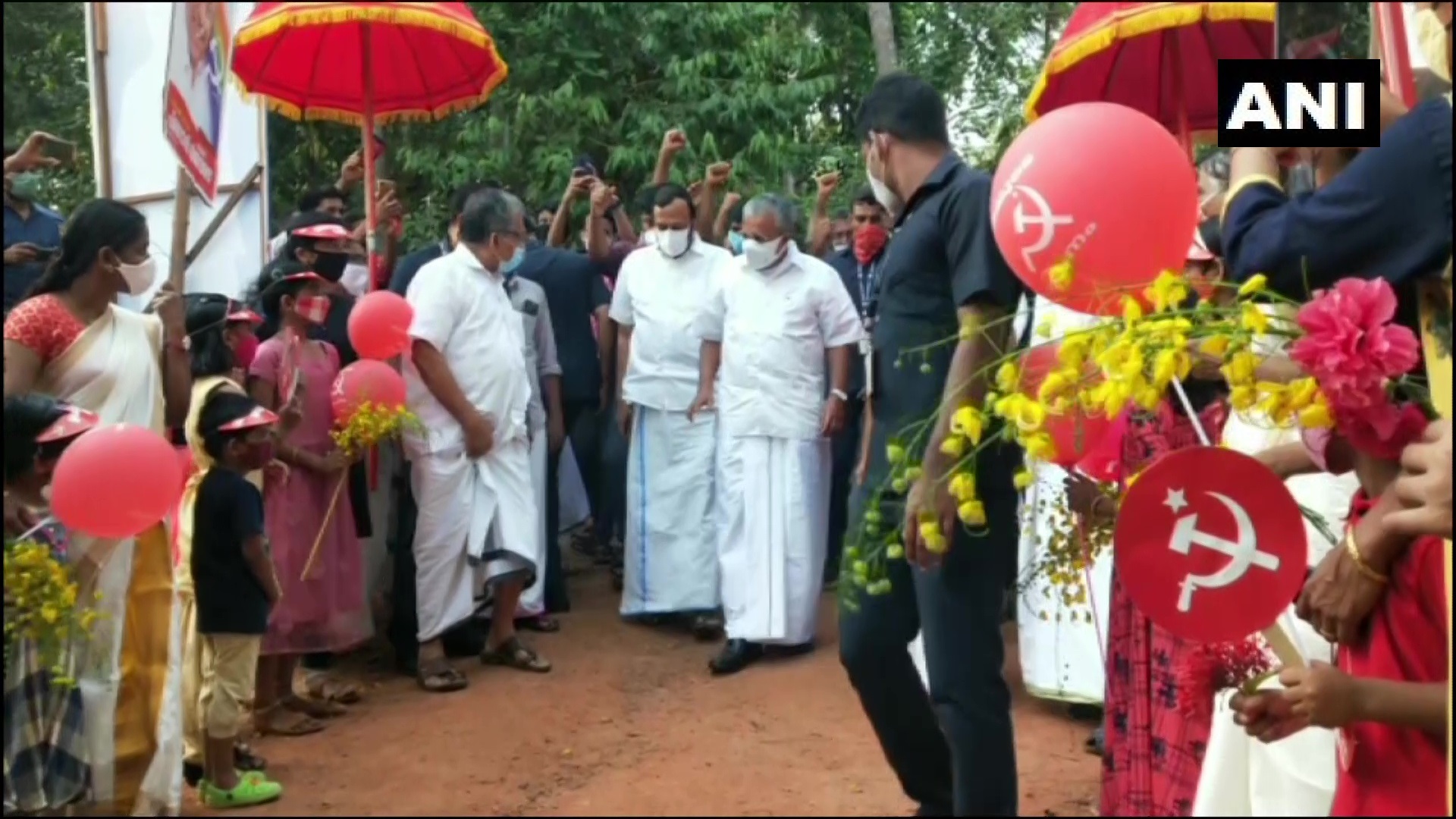 മുഖ്യമന്ത്രി പിണറായി വിജയന്‍റെ കണ്ണൂരിലെ തിരഞ്ഞെടുപ്പ് പ്രചരണം, ചിത്രങ്ങള്‍ കാണാം