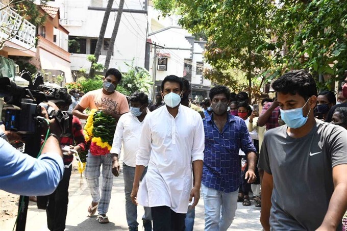 Kollywood Celebrities And Leaders Pays tribute to Actor Vivek