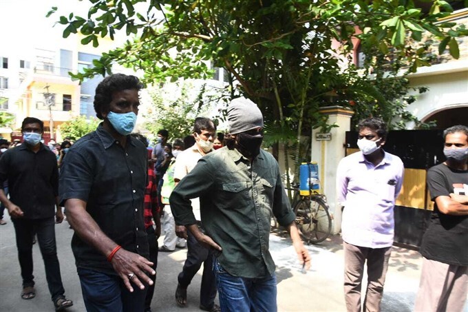 Kollywood Celebrities And Leaders Pays tribute to Actor Vivek