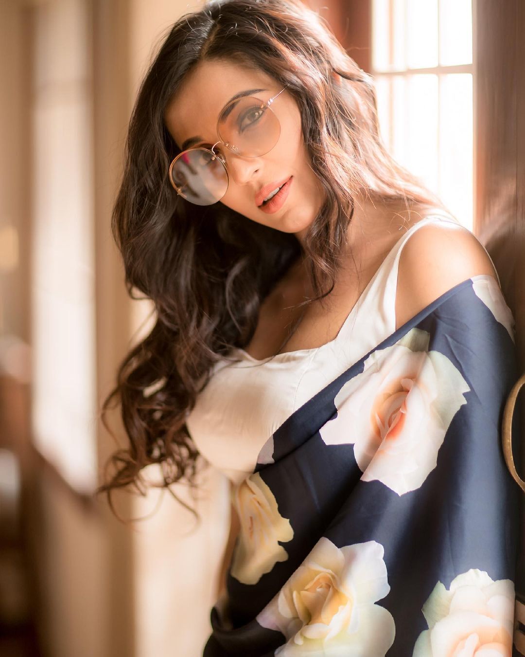 നടി പാര്‍വതി നായരുടെ അടിപൊളി ചിത്രങ്ങള്‍ കാണാം