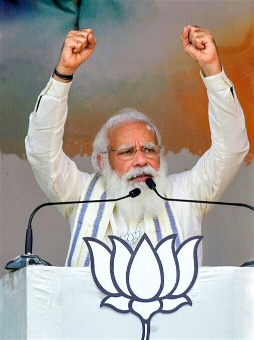 ബിജെപി പ്രവര്‍ത്തകരില്‍ ആവേശം വിതറി നരേന്ദ്ര മോദിയുടെ തിരഞ്ഞെടുപ്പ് പ്രചാരണം: ചിത്രങ്ങള്‍