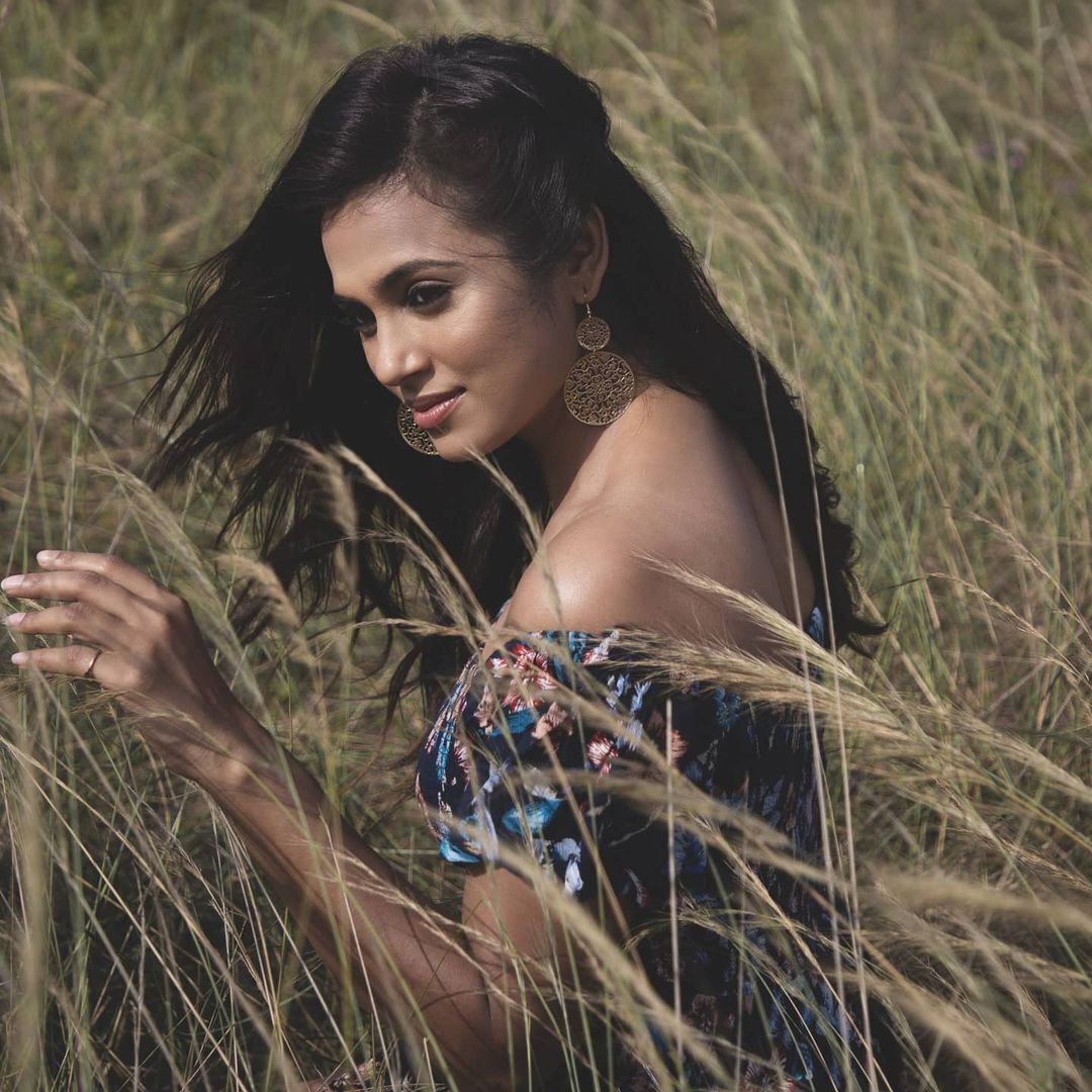 പച്ച ഫ്രോക്കില്‍ കിടിലം ലുക്കുമായി രമ്യ പാണ്ഡ്യന്‍; സോഷ്യല്‍ മീഡിയയില്‍ വൈറലായി ചിത്രങ്ങള്‍