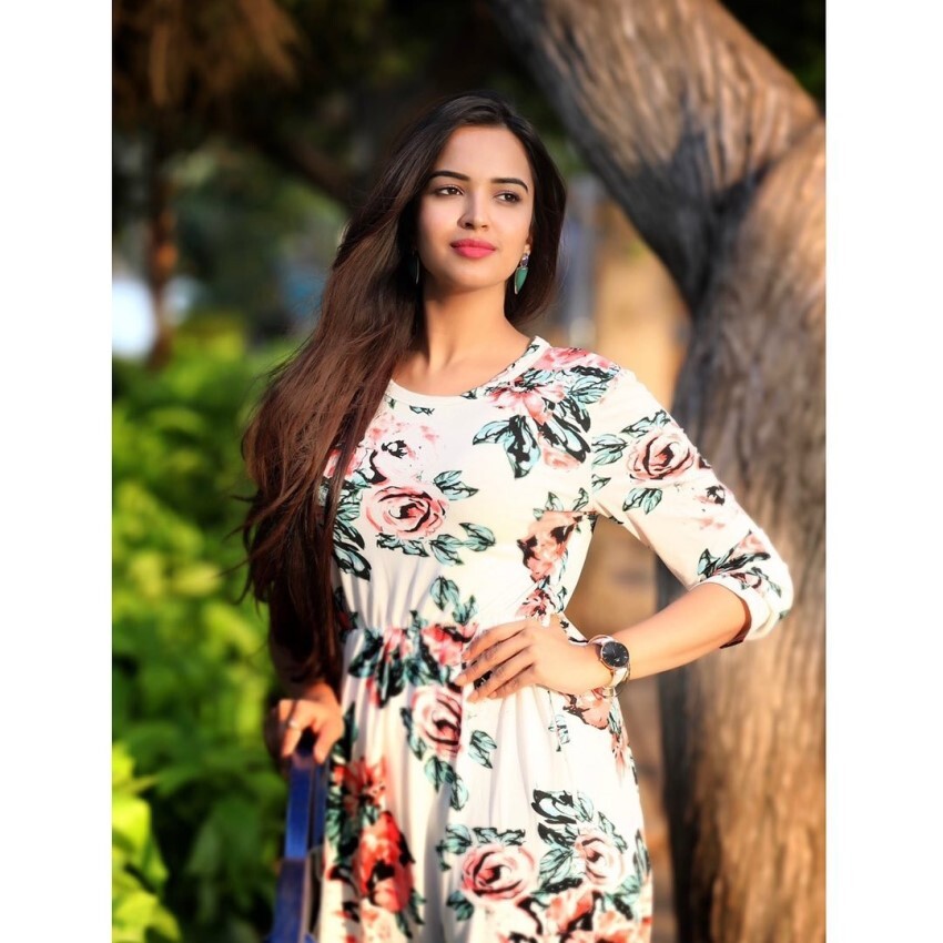 നടി പൂജിത പൊന്നാടയുടെ ഏറ്റവും പുതിയ ചിത്രങ്ങള്‍