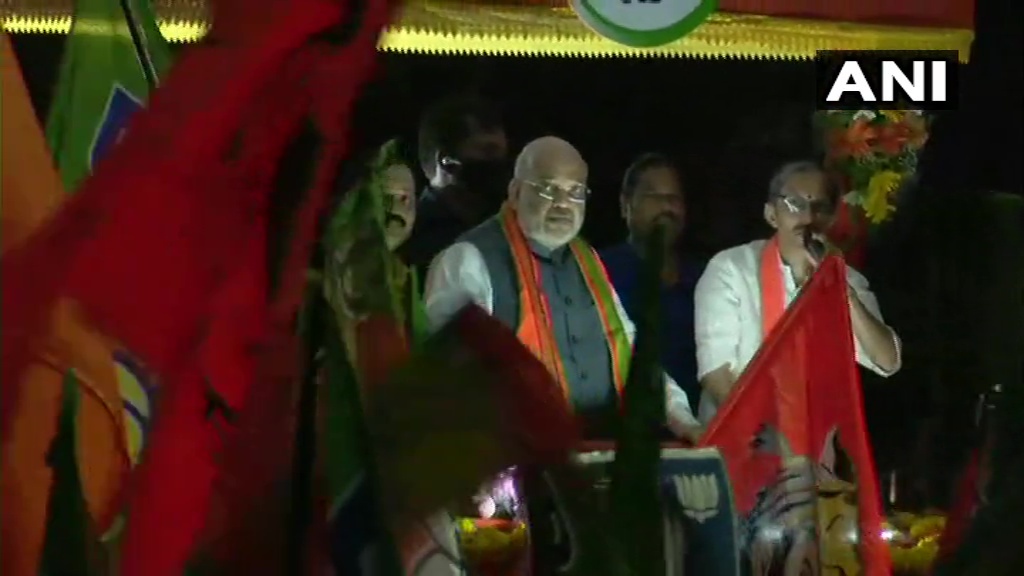 കേന്ദ്ര മന്ത്രിയും ബിജെപി നേതാവുമായ അമിത് ഷാ കോഴിക്കോട്ട് സംഘടിപ്പിച്ച റോഡ്‌ഷോയില്‍, ചിത്രങ്ങൾ കാണാം