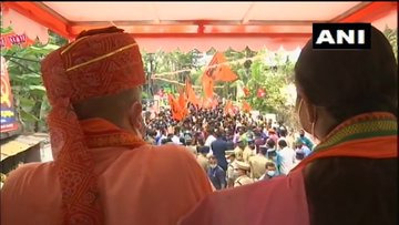 കഴക്കൂട്ടത്ത് യോഗി ആദിത്യനാഥിന്റെ റോഡ് ഷോ, ചിത്രങ്ങൾ കാണാം