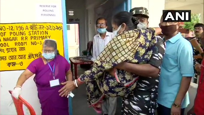 പശ്ചിമബംഗാളിൽ വോട്ടെടുപ്പ് പുരോഗമിക്കുന്നു, ചിത്രങ്ങൾ കാണാം