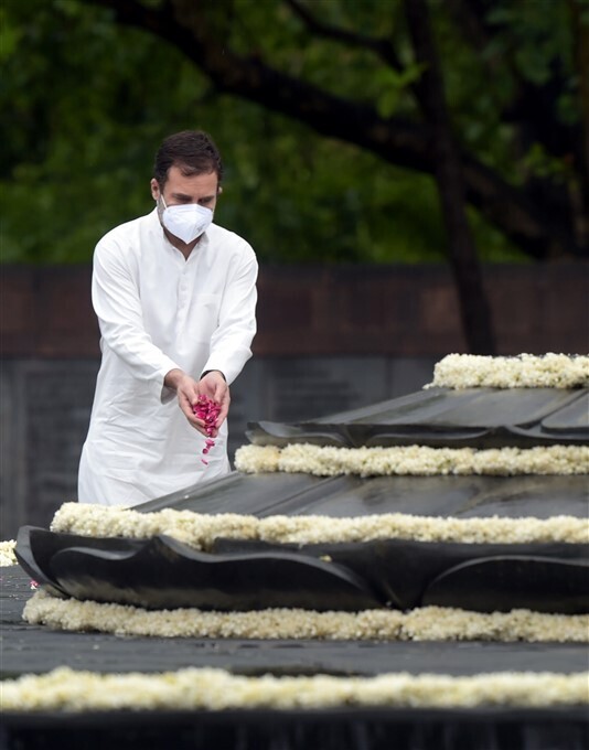 ആ രക്തസാക്ഷിത്വത്തിന് 30 വയസ്; രാജ്യം രാജീവ് ഗാന്ധി ഓര്‍മയില്‍- ചിത്രങ്ങള്‍ കാണാം