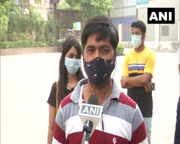 കൊവിഡ് വാക്‌സിനേഷന്‍ മൂന്നാംഘട്ടം രാജ്യത്ത് തുടരുന്നു; ചിത്രങ്ങള്‍ കാണാം