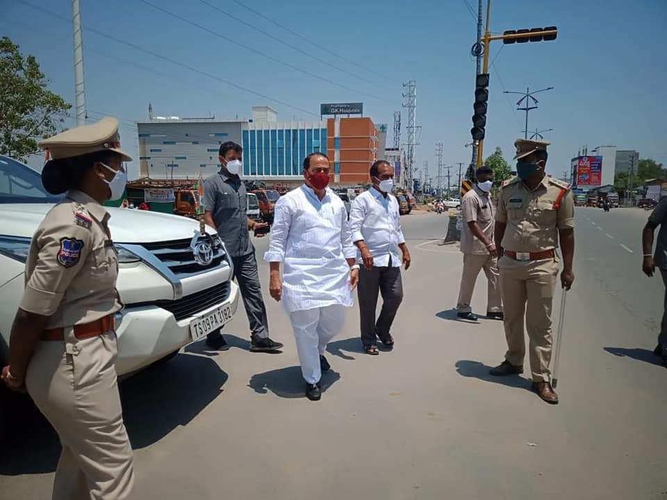 తెలంగాణలో అమల్లోకి వచ్చిన లాక్‌డౌన్