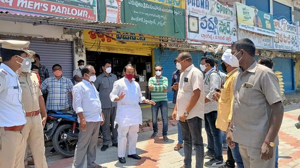 తెలంగాణలో అమల్లోకి వచ్చిన లాక్‌డౌన్