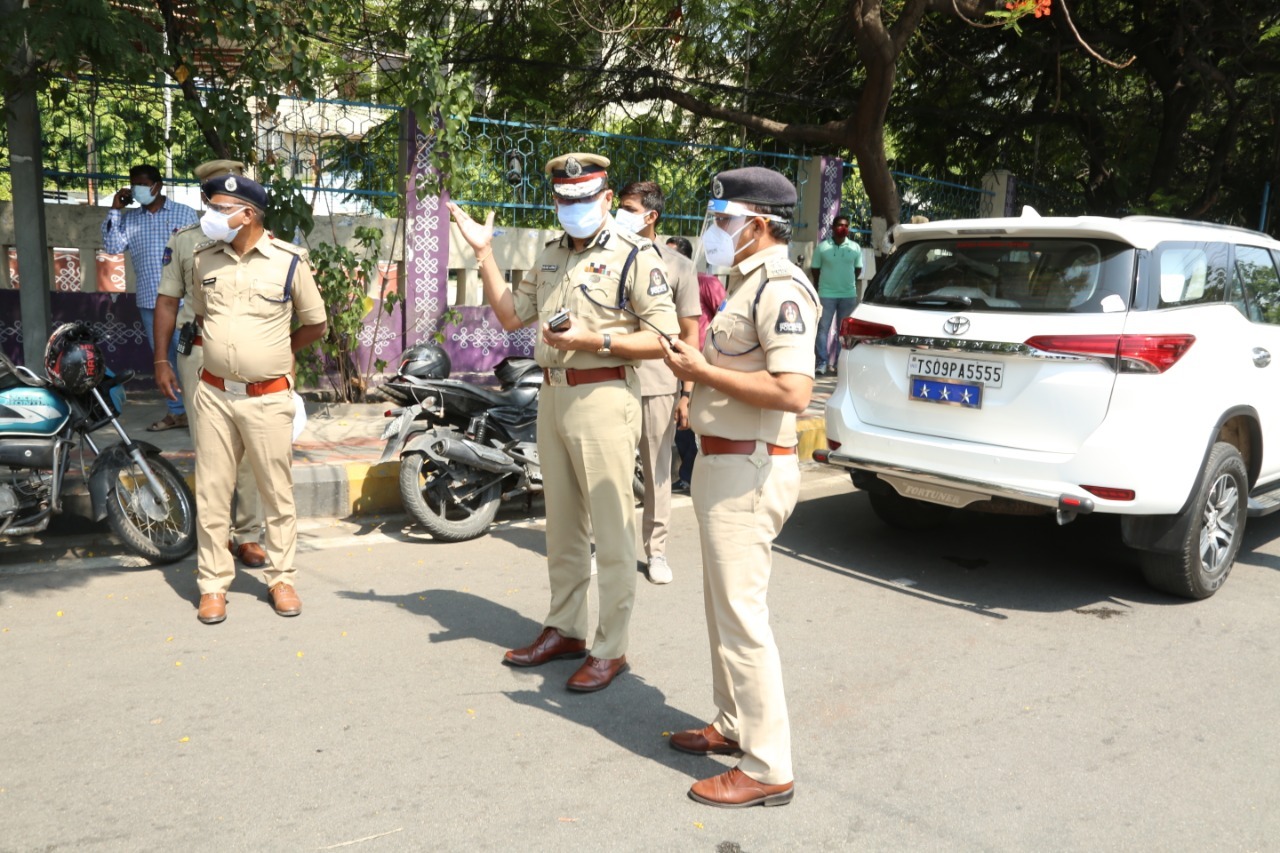 కరోనా పరిస్థితులపై చర్చించేందుకు మంత్రి కేటీఆర్ అధ్యక్షతన సమావేశమైన టాస్క్‌ఫోర్స్