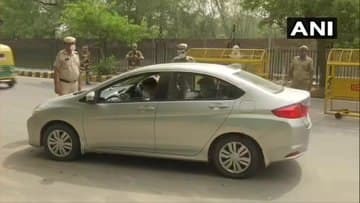  കോറോണ രക്ഷക് ബോധവത്ക്കരണവുമായി ദില്ലി പോലീസ്- ചിത്രങ്ങള്‍