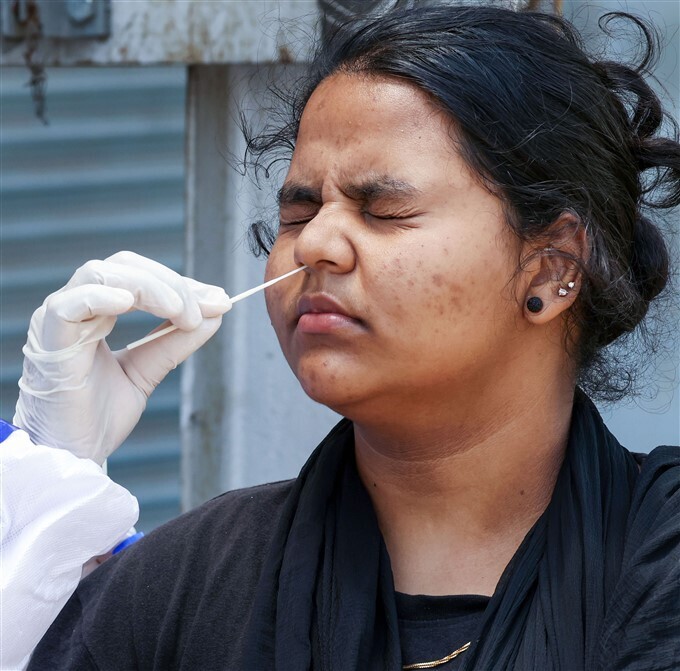 കൊവിഡ് രണ്ടാംതരംഗം; രാജ്യ വ്യാപകമായുള്ള പരിശോധന തുടരുന്നു, ചിത്രങ്ങള്‍