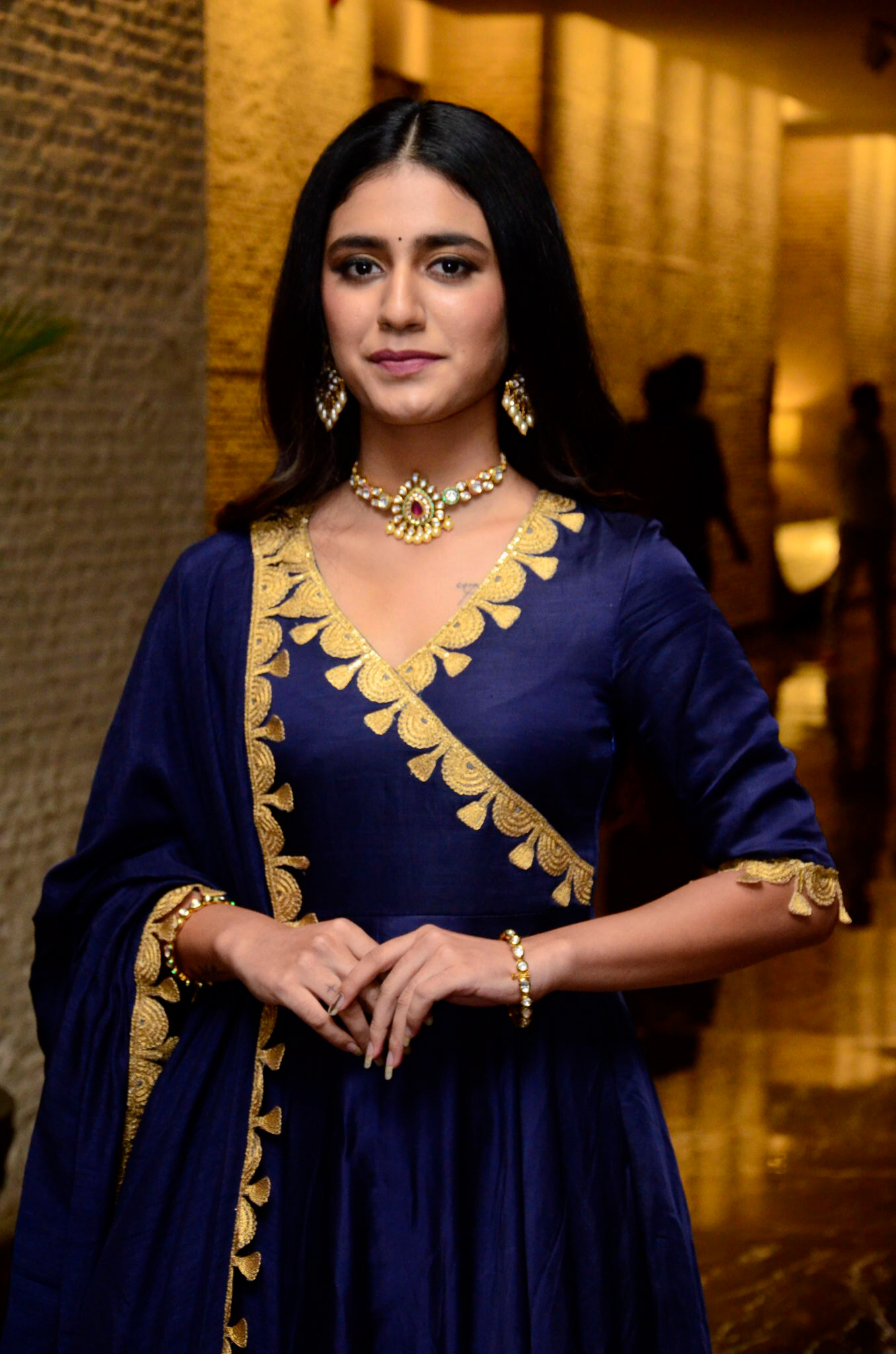 നടി പ്രിയ പ്രകാശ് വാര്യരുടെ ഏറ്റവും പുതിയ ചിത്രങ്ങള്‍ കാണാം