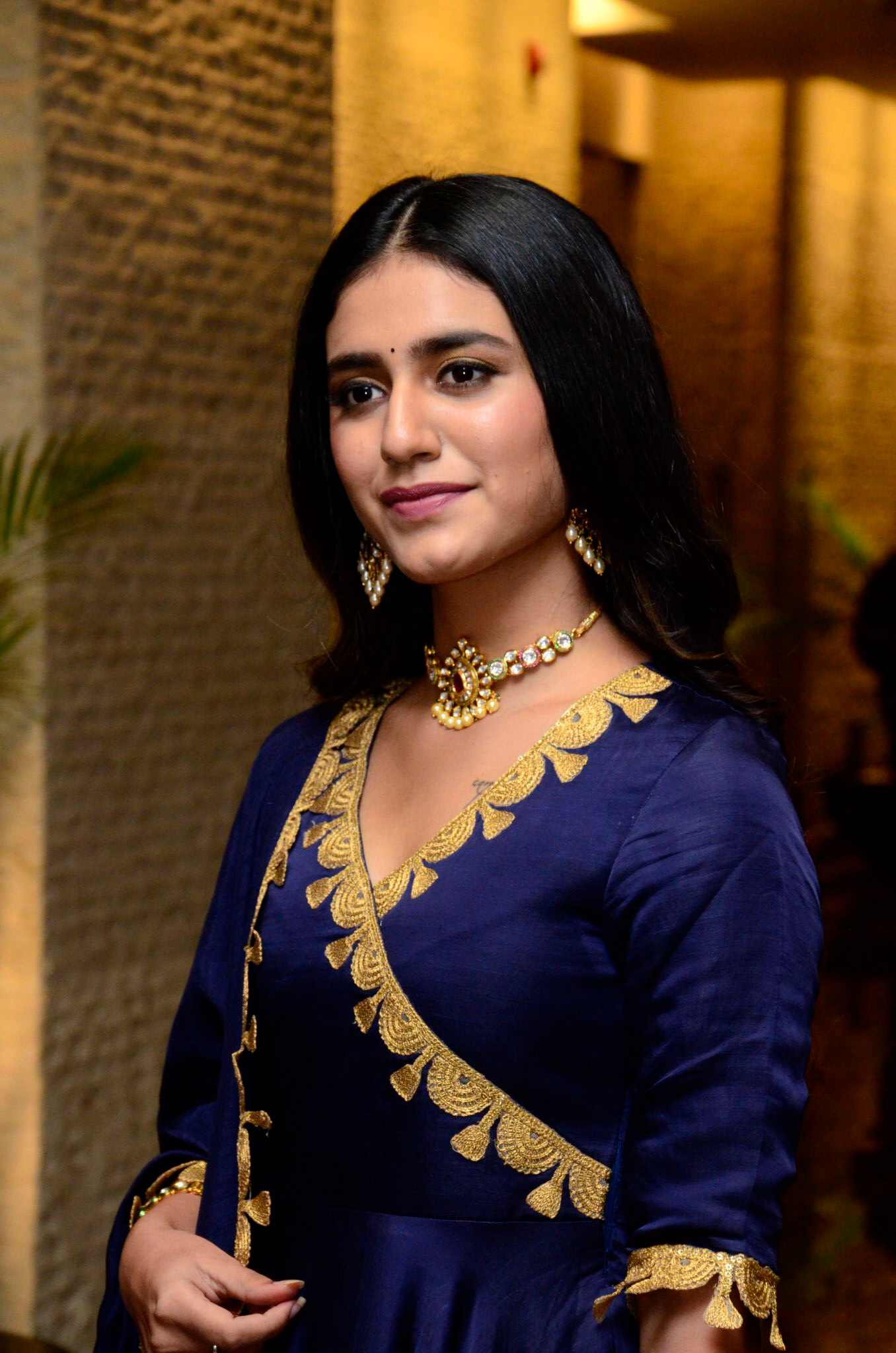 നടി പ്രിയ പ്രകാശ് വാര്യരുടെ ഏറ്റവും പുതിയ ചിത്രങ്ങള്‍ കാണാം