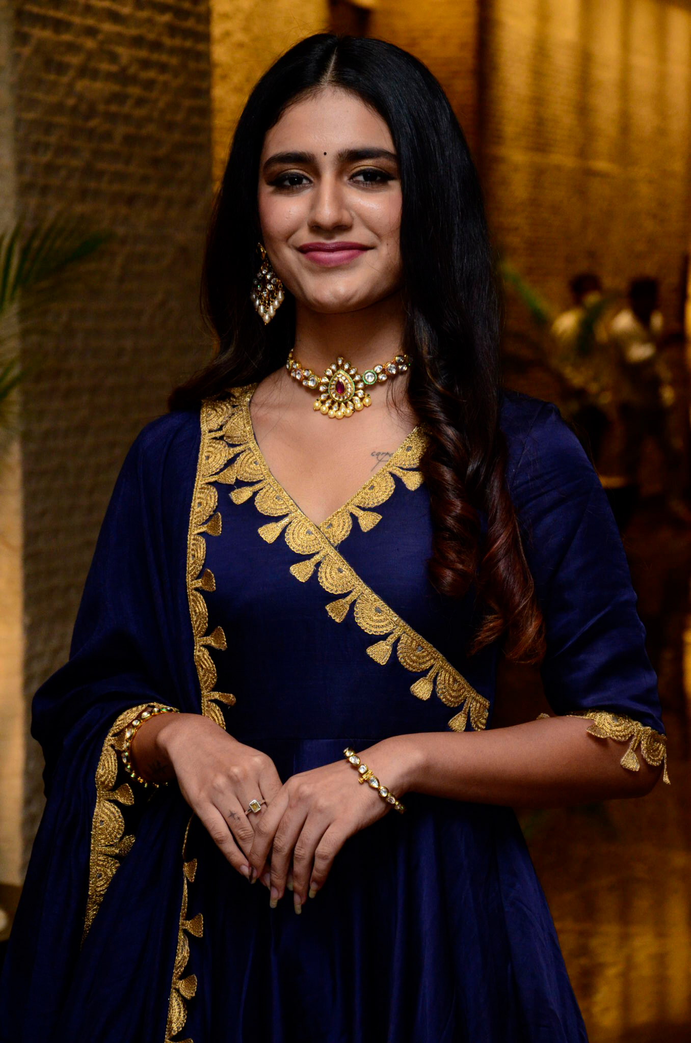 നടി പ്രിയ പ്രകാശ് വാര്യരുടെ ഏറ്റവും പുതിയ ചിത്രങ്ങള്‍ കാണാം