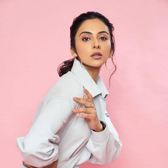 ജിം ലുക്കിൽ നടി രാകുൽ പ്രീത്, പുതിയ ഫോട്ടോകൾ വൈറൽ