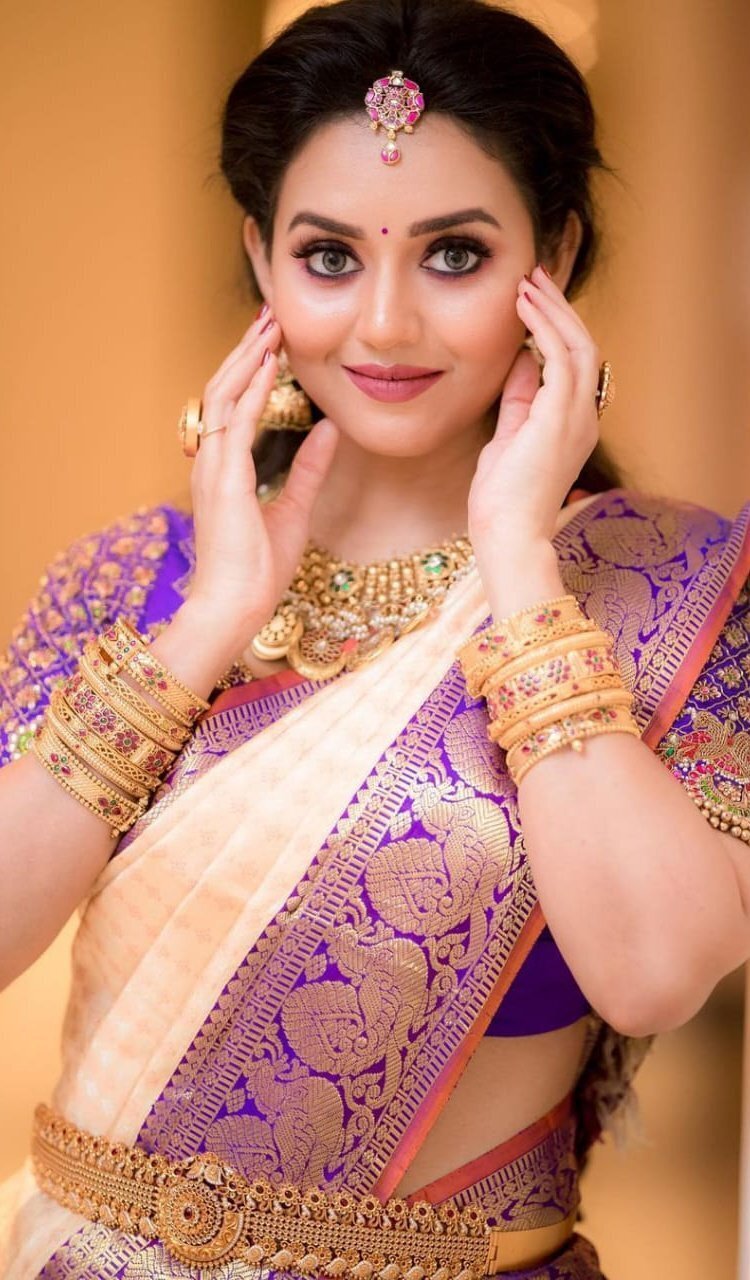 വിദ്യ പ്രദീപിന്റെ ഏറ്റവും പുതിയ ചിത്രങ്ങൾ കാണാം