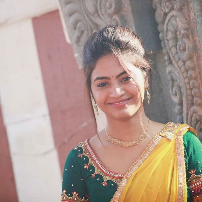 നടി അലേഖ്യ ഹരികയുടെ ഏറ്റവും പുതിയ ചിത്രങ്ങള്‍ കാണാം