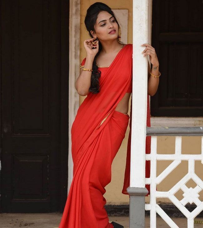 നടി അലേഖ്യ ഹരികയുടെ ഏറ്റവും പുതിയ ചിത്രങ്ങള്‍ കാണാം