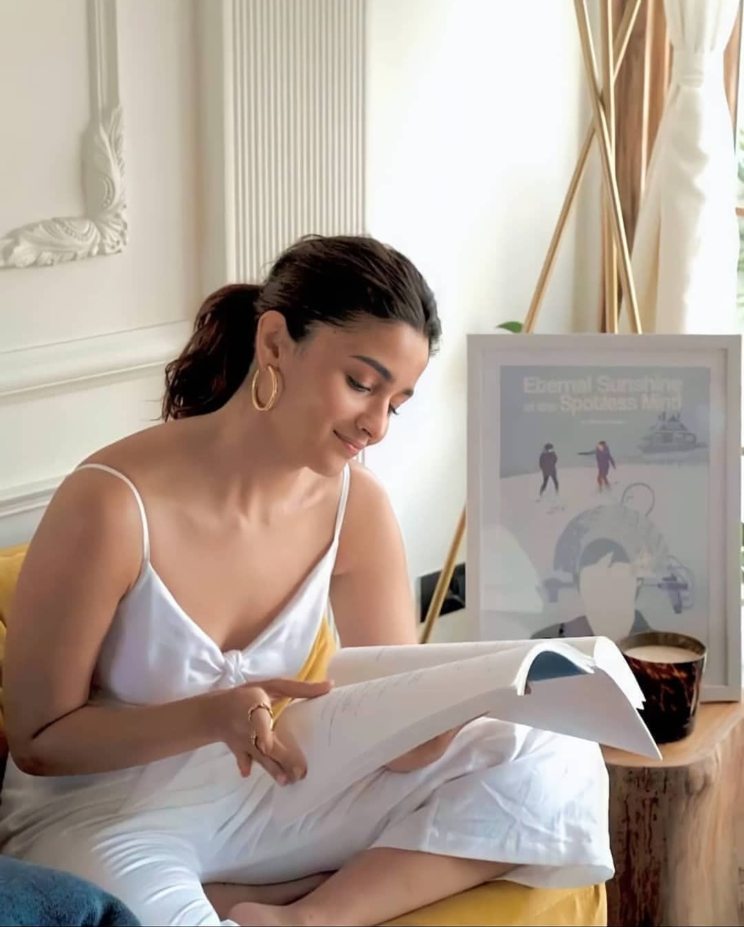 വെള്ള വസ്ത്രത്തില്‍ മാലാഖയെ പോലെ തിളങ്ങി ആലിയ ബട്ട്; വൈറല്‍ ചിത്രങ്ങള്‍ കാണാം