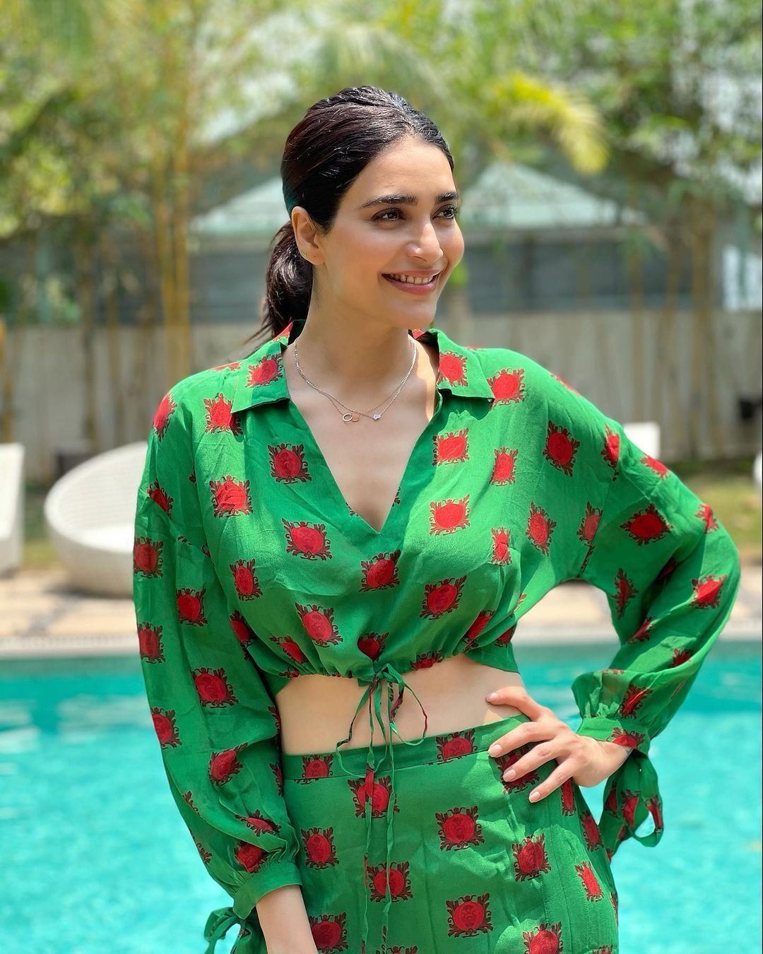 സൂപ്പർ കൂൾ ലുക്കിൽ കരിഷ്മ തന്ന,നടിയുടെ പുതിയ ചിത്രങ്ങൾ