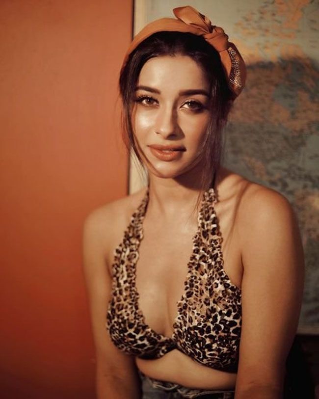 മധുരിമയുടെ കിടിലന്‍ ചിത്രങ്ങള്‍ കാണാം