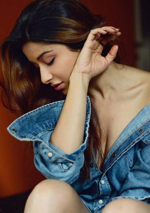 മധുരിമയുടെ കിടിലന്‍ ചിത്രങ്ങള്‍ കാണാം