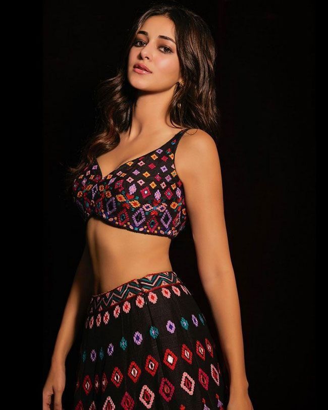 സ്റ്റൈലിഷ് ആയി നടി അനന്യ പാണ്ഡേ, ഏറ്റവും പുതിയ ചിത്രങ്ങൾ