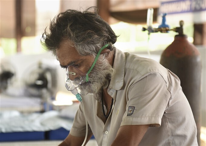 കൊവിഡ് രോഗികൾക്കായി ഹേംകുന്ത് ഫൗണ്ടഷൻ സൗജന്യ ഓക്സിജൻ എത്തിച്ചപ്പോൾ-ചിത്രങ്ങൾ