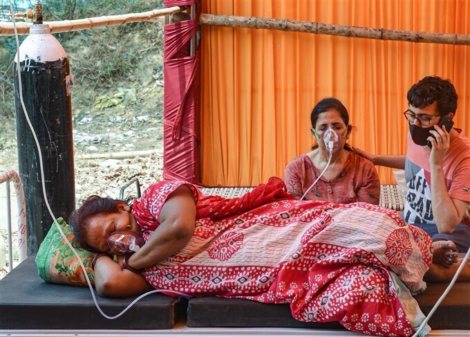 കൊവിഡ് രോഗികൾക്കായി ഹേംകുന്ത് ഫൗണ്ടഷൻ സൗജന്യ ഓക്സിജൻ എത്തിച്ചപ്പോൾ-ചിത്രങ്ങൾ