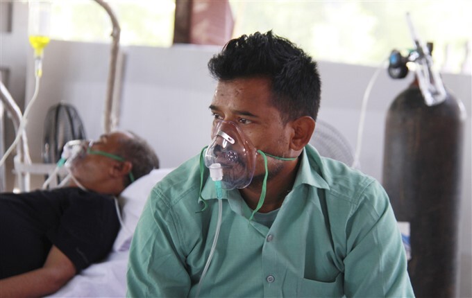 Covid-19 2nd wave: COVID-19 patient receives free oxygen by Hemkunt Foundation in Gurugram